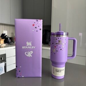 Olivia Rodrigo Stanley 40oz